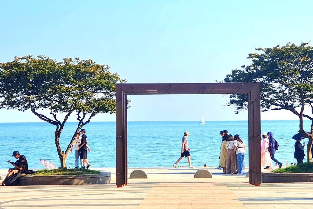 Apartamento Haeundai Beach 1 Cho Ciudad Metropolitana de Ciudad Metropolitana de Busan Exterior foto